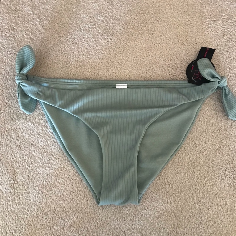 NWT NoBoundaries Bikini Bottoms